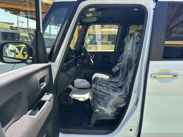 ホンダ Ｎ　ＢＯＸ カスタム ６６０ R8年 (東海) 99