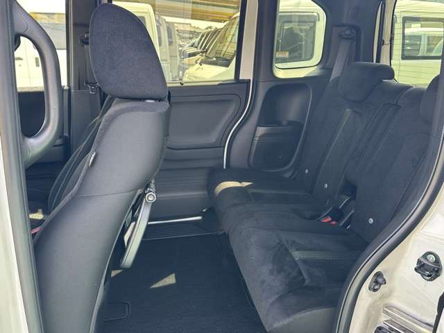 ホンダ Ｎ　ＢＯＸ カスタム ６６０ Ｌ R5年 (東海) 99