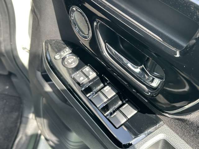 ホンダ Ｎ　ＢＯＸ カスタム ６６０ Ｌ R5年 (東海) 99