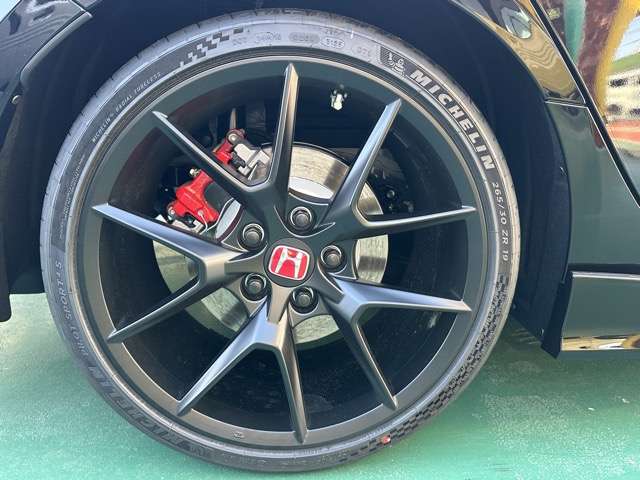 ホンダ シビック ２．０ レーシングブラックパッケージ R8年 (東海) 99