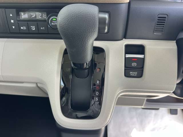ホンダ Ｎ　ＢＯＸ ６６０ ファッションスタイル ２トーン R8年 (東海) 99