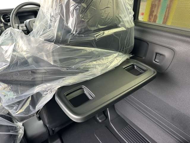 ホンダ Ｎ　ＢＯＸ カスタム ６６０ ターボ R8年 (東海) 99