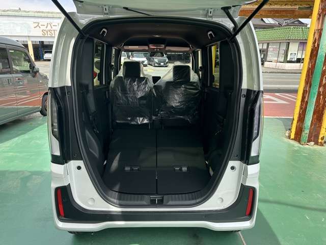 ホンダ Ｎ　ＢＯＸ カスタム ６６０ ブラック スタイル R8年 (東海) 99