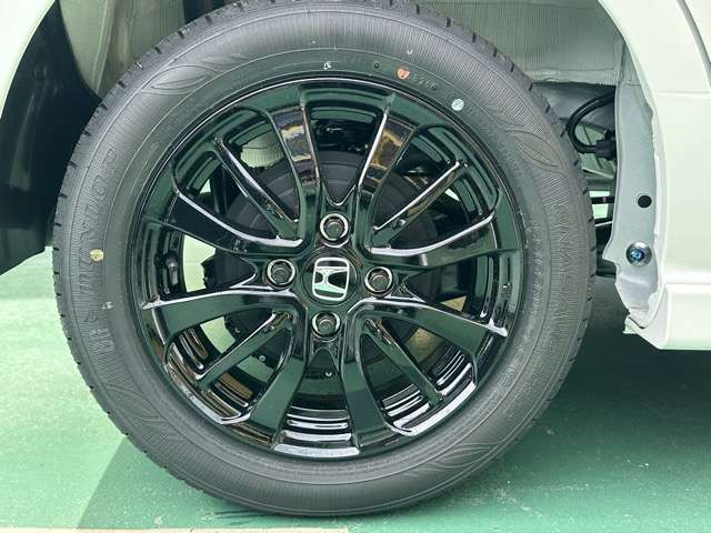 ホンダ Ｎ　ＢＯＸ カスタム ６６０ ブラック スタイル R8年 (東海) 99