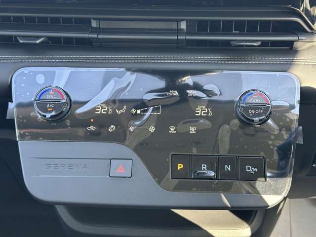 日産 セレナ ２．０ ＡＵＴＥＣＨ ライン 日産オリジナルナビ取付パッケージ装着車 R8年 (東海) 99