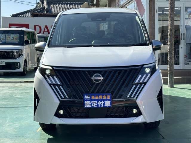 日産 セレナ ２．０ ＡＵＴＥＣＨ ライン 日産オリジナルナビ取付パッケージ装着車 R8年 (東海) 99