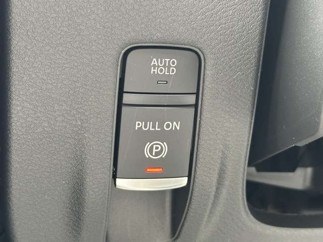 日産 セレナ ２．０ ハイウェイスターＶ 日産オリジナルナビ取付パッケージ装着車 R8年 (東海) 99