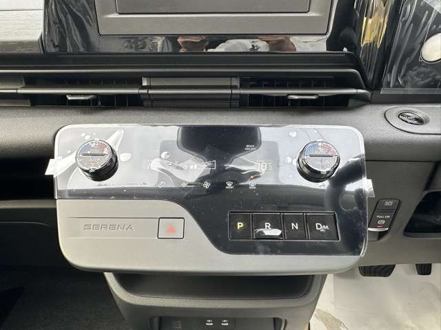 日産 セレナ ２．０ Ｘ 日産オリジナルナビ取付パッケージ装着車 R8年 (東海) 99