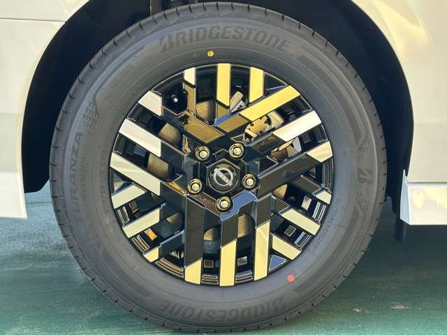 日産 セレナ １．４ Ｅ－ＰＯＷＥＲ ルキシオン R8年 (東海) 99