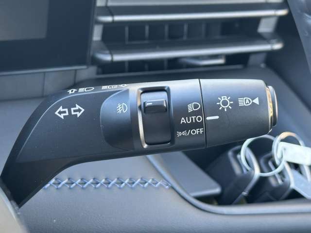 日産 セレナ １．４ Ｅ－ＰＯＷＥＲ ルキシオン R8年 (東海) 99