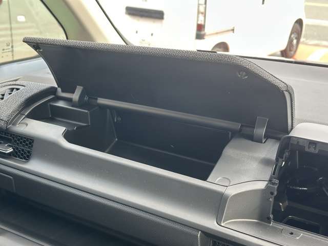 ホンダ ステップワゴン　ハイブリッド ２．０ Ｅ：ＨＥＶ エアー ＥＸ R8年 (東海) 99