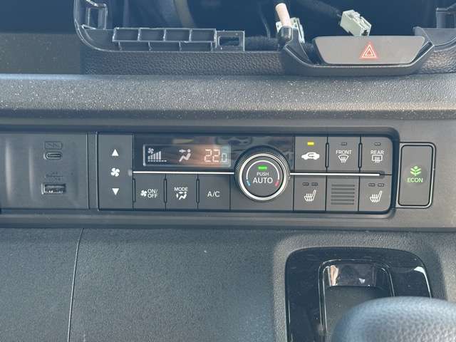 ホンダ Ｎ　ＢＯＸ カスタム ６６０ コーディネートスタイル モノトーン R5年 (東海) 99