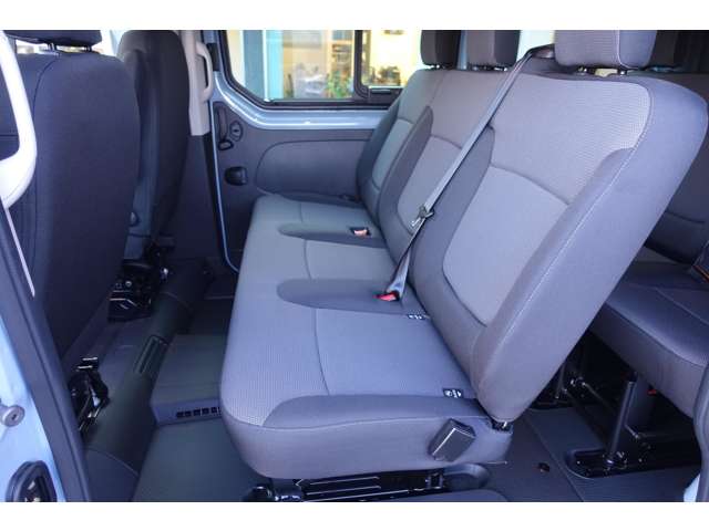 ルノー トラフィック ＣＯＭＢＩ R5年 () 99