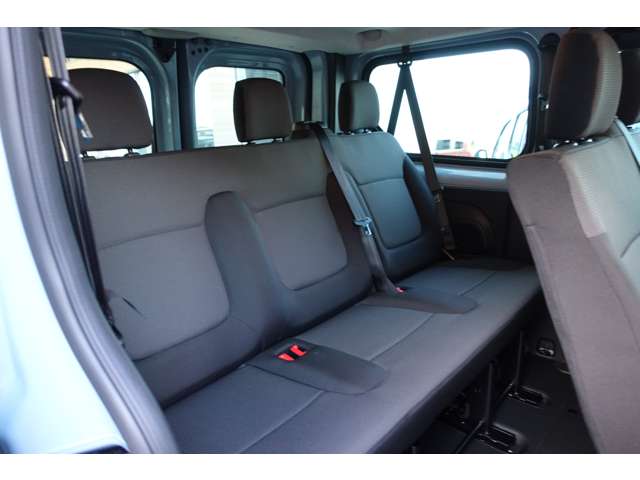 ルノー トラフィック ＣＯＭＢＩ R5年 () 99