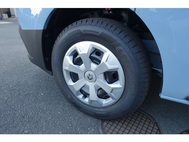 ルノー トラフィック ＣＯＭＢＩ R5年 () 99