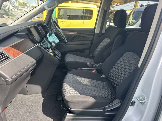 三菱 デリカ　Ｄ：５ ２．２ Ｐ ディーゼルターボ ４ＷＤ R6年 (東海) 99