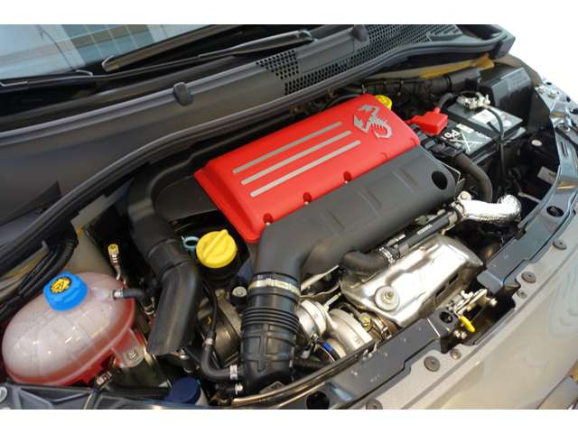 アバルト ６９５Ｃ ツーリズモ ５ＭＴ R6年 () 99