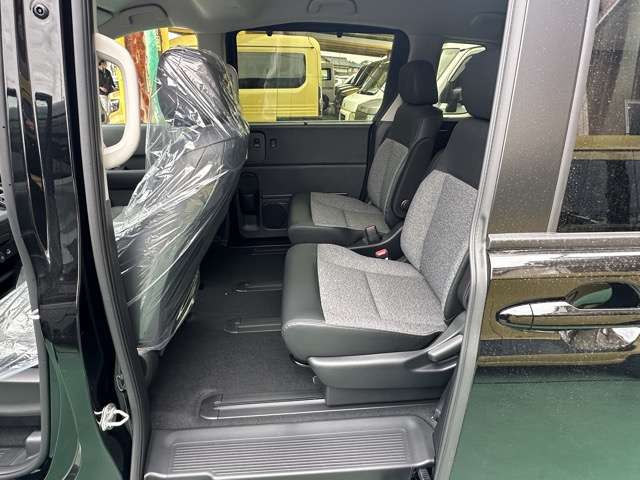 ホンダ フリード　ハイブリッド １．５ Ｅ：ＨＥＶ エアー ＥＸ R8年 (東海) 99