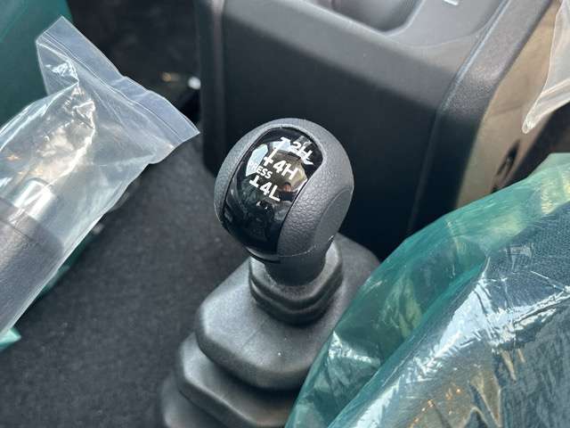 スズキ ジムニー　ノマド １．５ ＦＣ ４ＷＤ R8年 (東海) 99