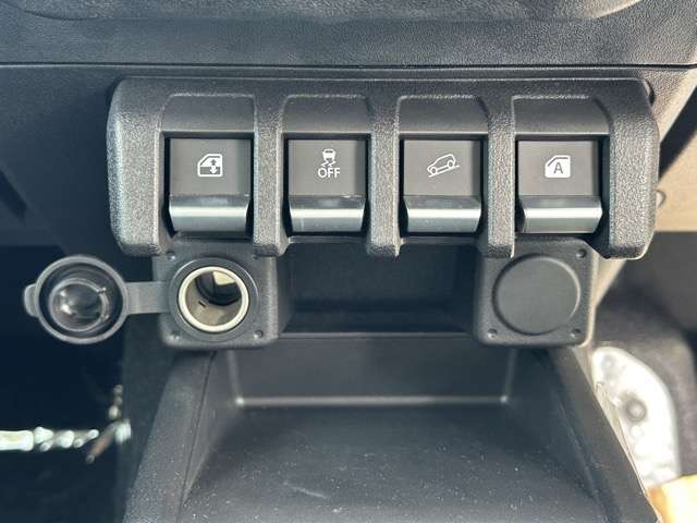 スズキ ジムニー　ノマド １．５ ＦＣ ４ＷＤ R8年 (東海) 99