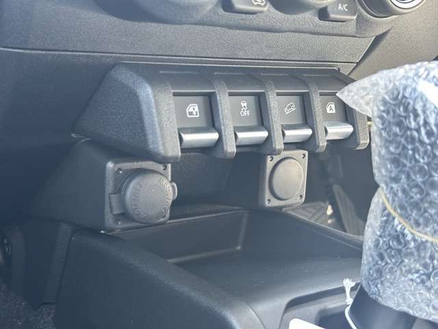 スズキ ジムニー　ノマド １．５ ＦＣ ４ＷＤ R7年 (東海) 99