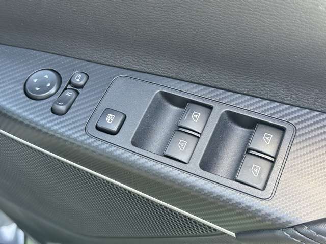 三菱 デリカ　Ｄ：５ ２．２ Ｐ ディーゼルターボ ４ＷＤ R6年 (東海) 99