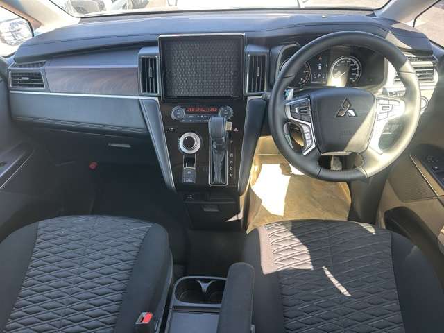 三菱 デリカ　Ｄ：５ ２．２ Ｐ ディーゼルターボ ４ＷＤ R6年 (東海) 99