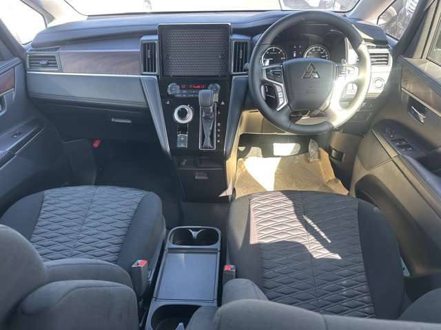 三菱 デリカ　Ｄ：５ ２．２ Ｐ ディーゼルターボ ４ＷＤ R6年 (東海) 99