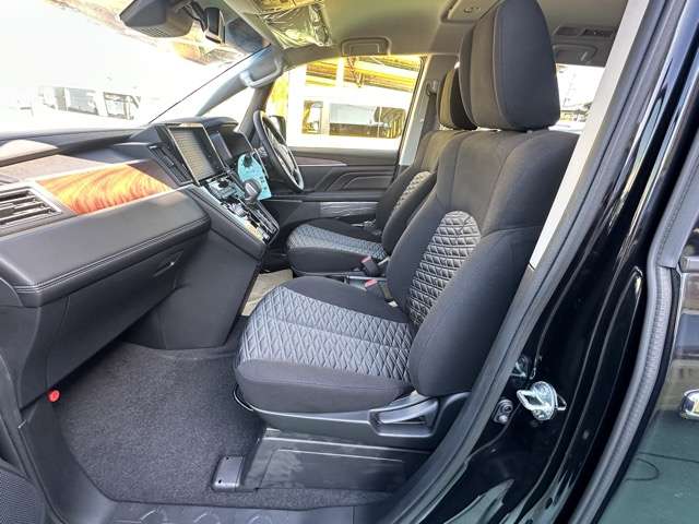 三菱 デリカ　Ｄ：５ ２．２ Ｐ ディーゼルターボ ４ＷＤ R6年 (東海) 99