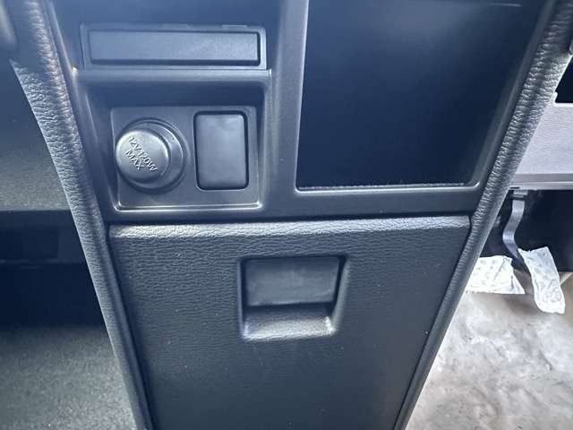 三菱 デリカ　Ｄ：５ ２．２ Ｐ ディーゼルターボ ４ＷＤ R6年 (東海) 99