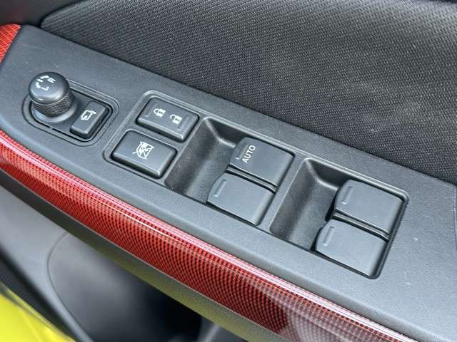スズキ スイフト スポーツ １．４ R5年 (東海) 99