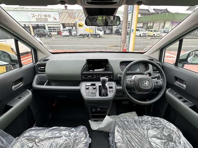 ホンダ フリード　ハイブリッド １．５ Ｅ：ＨＥＶ クロスター R8年 (東海) 99