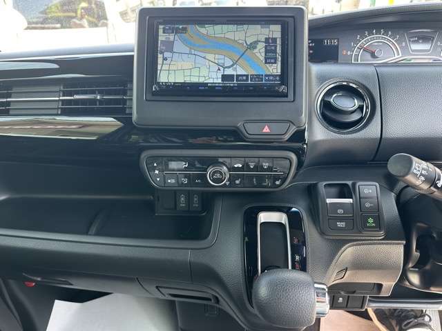 ホンダ Ｎ　ＢＯＸ カスタム ６６０ Ｌ R6年 (東海) 99