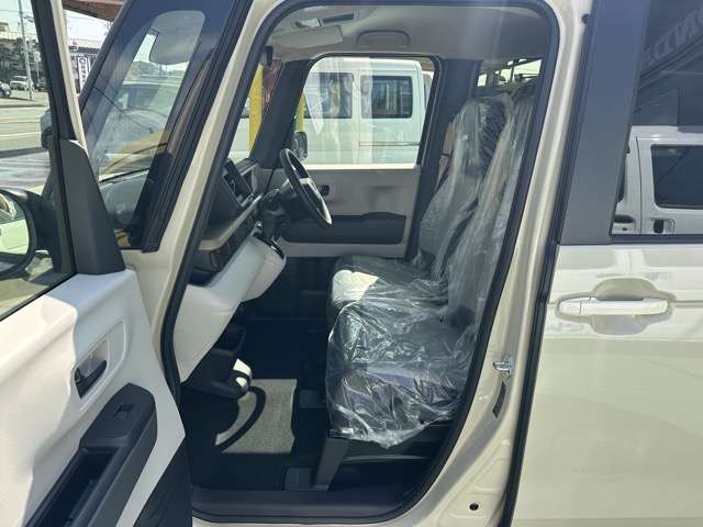 ホンダ Ｎ　ＢＯＸ ６６０ ファッションスタイル ２トーン R8年 (東海) 99