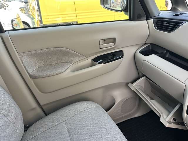 日産 ルークス ６６０ Ｘ R6年 (東海) 99