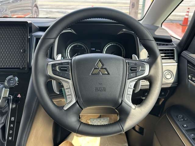 三菱 デリカ　Ｄ：５ ２．２ シャモニー 電動サイドステップ非装着車 ディーゼルターボ ４ＷＤ R7年 (東海) 99