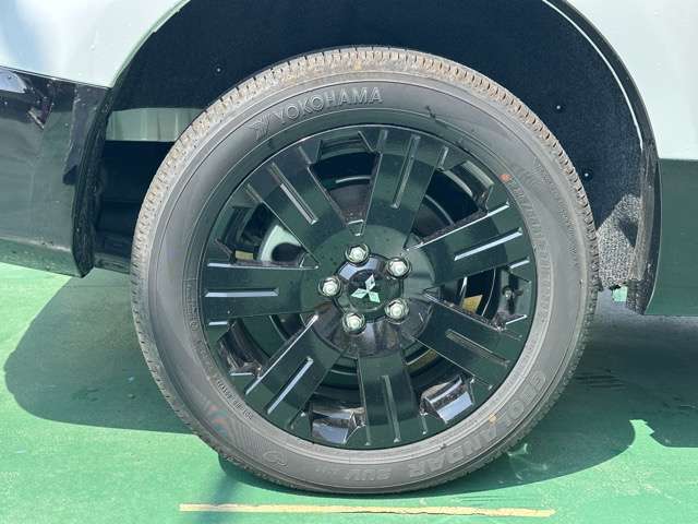 三菱 デリカ　Ｄ：５ ２．２ シャモニー 電動サイドステップ非装着車 ディーゼルターボ ４ＷＤ R7年 (東海) 99