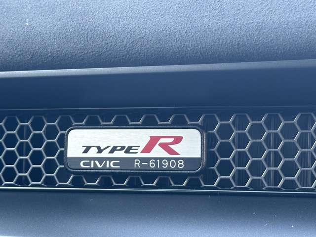ホンダ シビック ２．０ レーシングブラックパッケージ R8年 (東海) 99