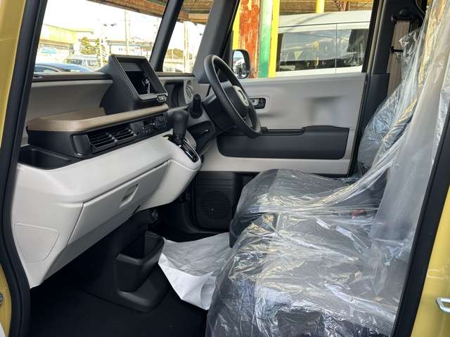 ホンダ Ｎ　ＢＯＸ ６６０ ファッションスタイル ２トーン R8年 (東海) 99
