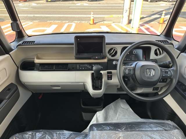 ホンダ Ｎ　ＢＯＸ ６６０ ファッションスタイル ２トーン R8年 (東海) 99