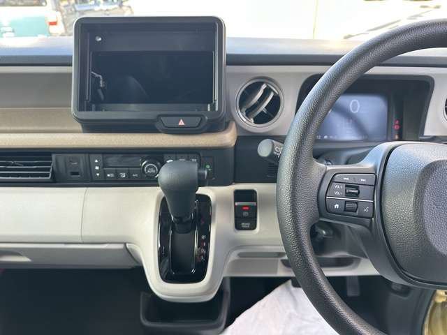 ホンダ Ｎ　ＢＯＸ ６６０ ファッションスタイル ２トーン R8年 (東海) 99