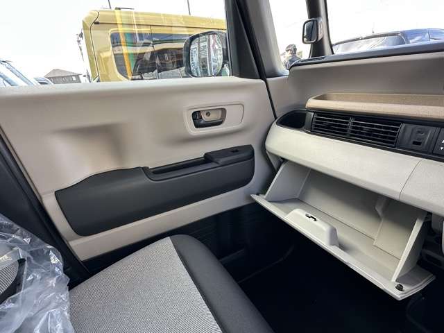 ホンダ Ｎ　ＢＯＸ ６６０ R8年 (東海) 99