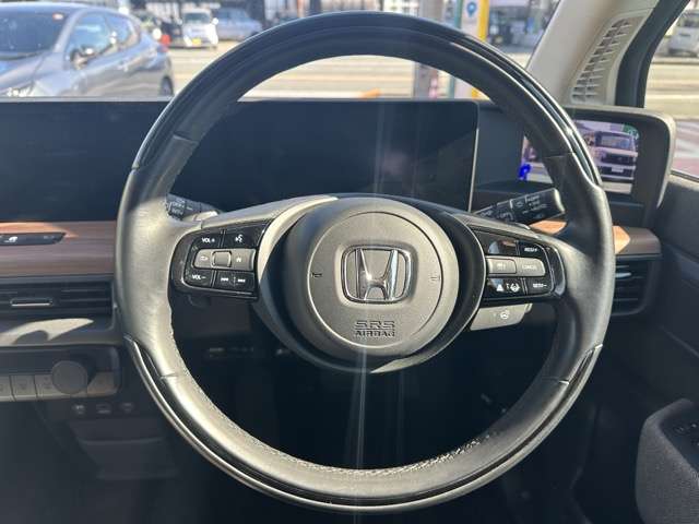 ホンダ Ｈｏｎｄａ　ｅ ベースモデル R3年 (東海) 99