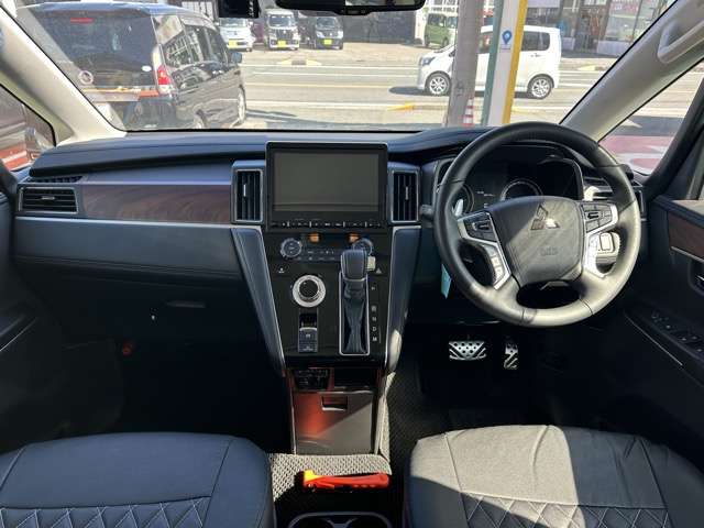 三菱 デリカ　Ｄ：５ ２．２ Ｐ ディーゼルターボ ４ＷＤ R6年 (東海) 99