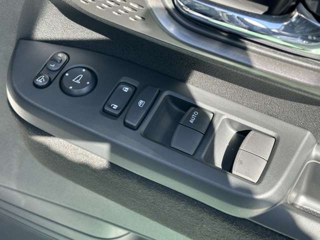 ホンダ Ｎ　ＢＯＸ カスタム ６６０ ターボ R8年 (東海) 99