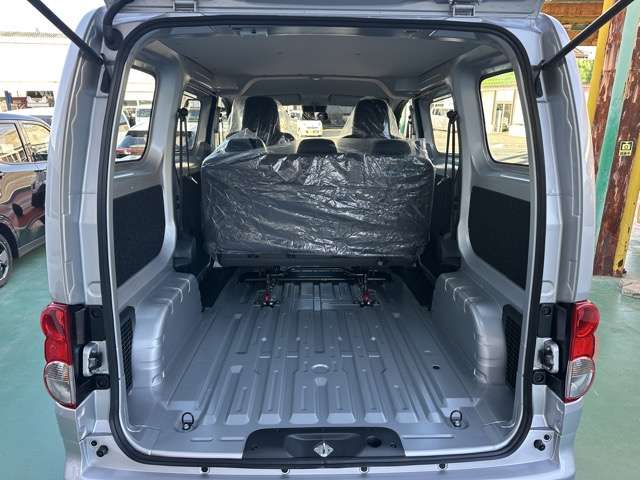 日産 ＮＶ２００バネットバン １．６ ＶＸ R8年 (東海) 99