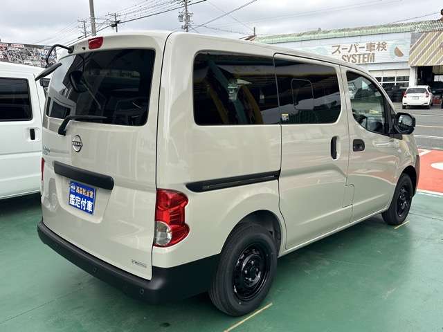 日産 ＮＶ２００バネットバン １．６ ＧＸ アウトドア ブラック エディション R8年 (東海) 99