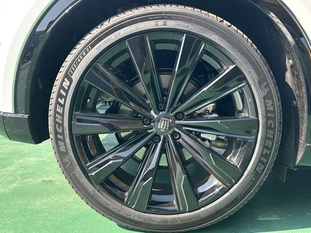 トヨタ クラウン　スポーツ　ハイブリッド ２．５ Ｚ Ｅ－ＦＯＵＲ ４ＷＤ R6年 (東海) 99