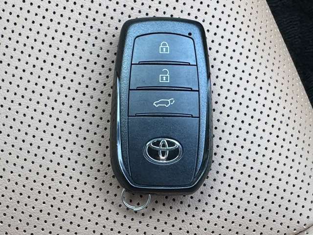 トヨタ クラウン　スポーツ　ハイブリッド ２．５ Ｚ Ｅ－ＦＯＵＲ ４ＷＤ R6年 (東海) 99
