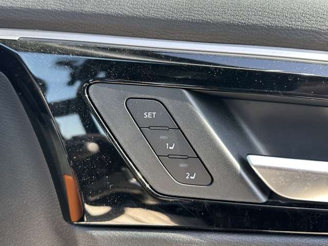 三菱 アウトランダーＰＨＥＶ ＰＨＥＶ ２．４ Ｐ ４ＷＤ R5年 (東海) 99